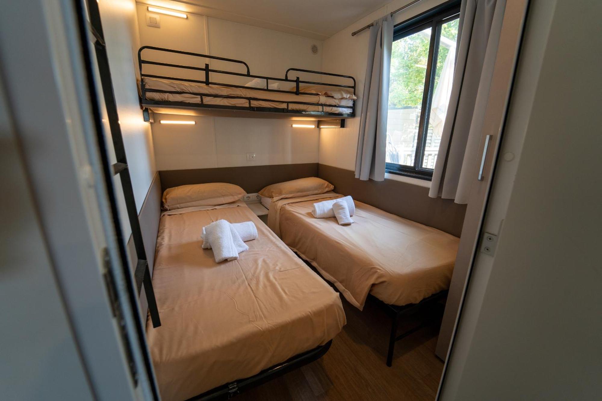 Vacanze Glamping Boutique San Felice del Benaco Room photo