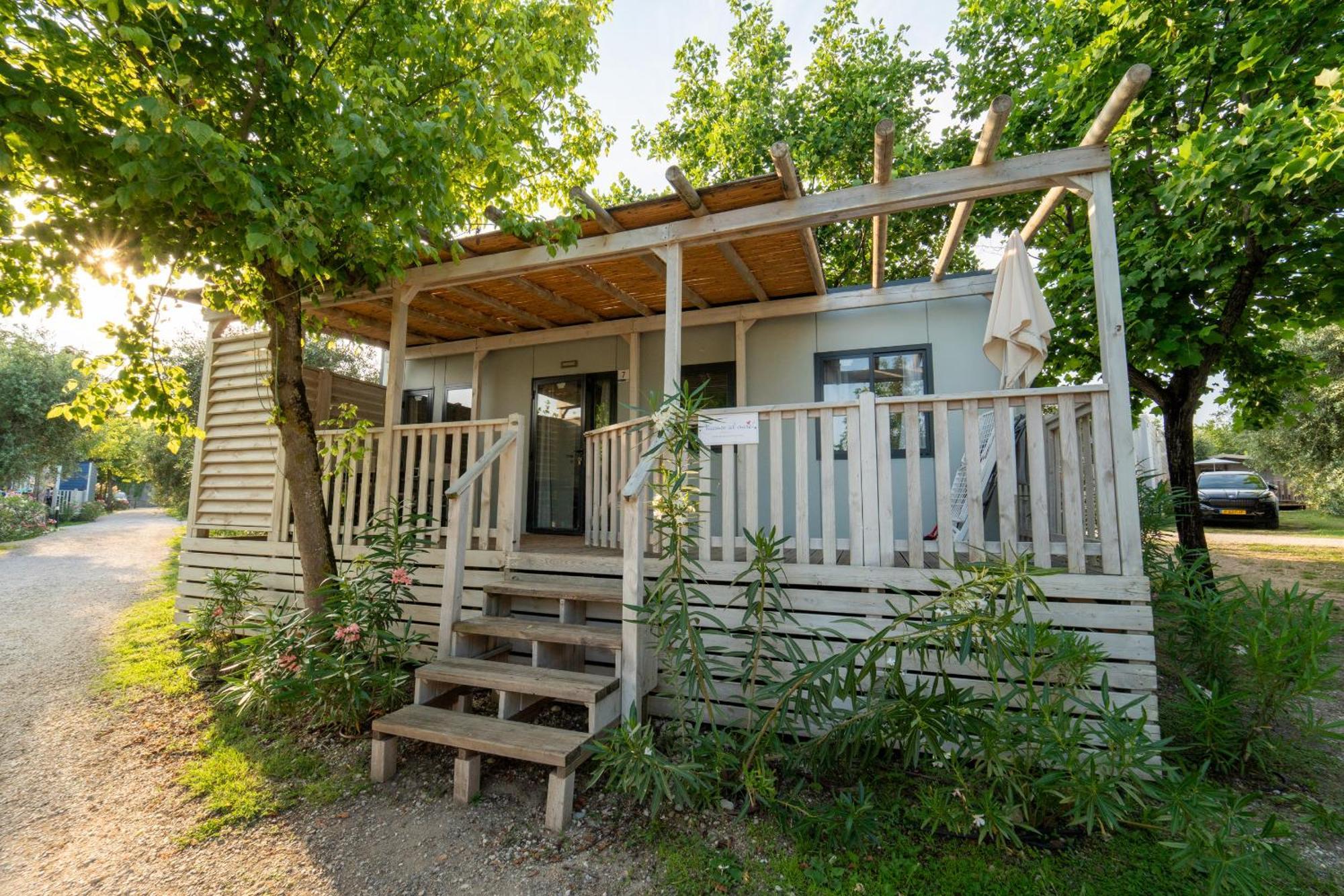 Vacanze Glamping Boutique San Felice del Benaco Room photo