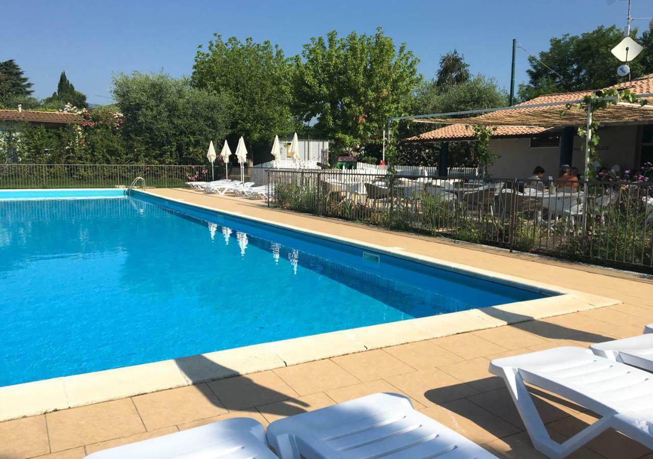 Vacanze Glamping Boutique San Felice del Benaco Exterior photo