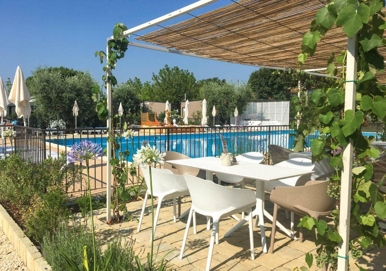 Vacanze Glamping Boutique San Felice del Benaco Exterior photo