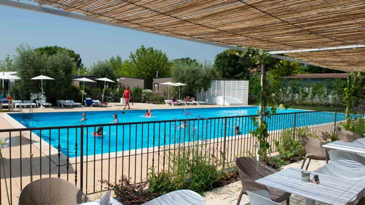 Vacanze Glamping Boutique San Felice del Benaco Exterior photo